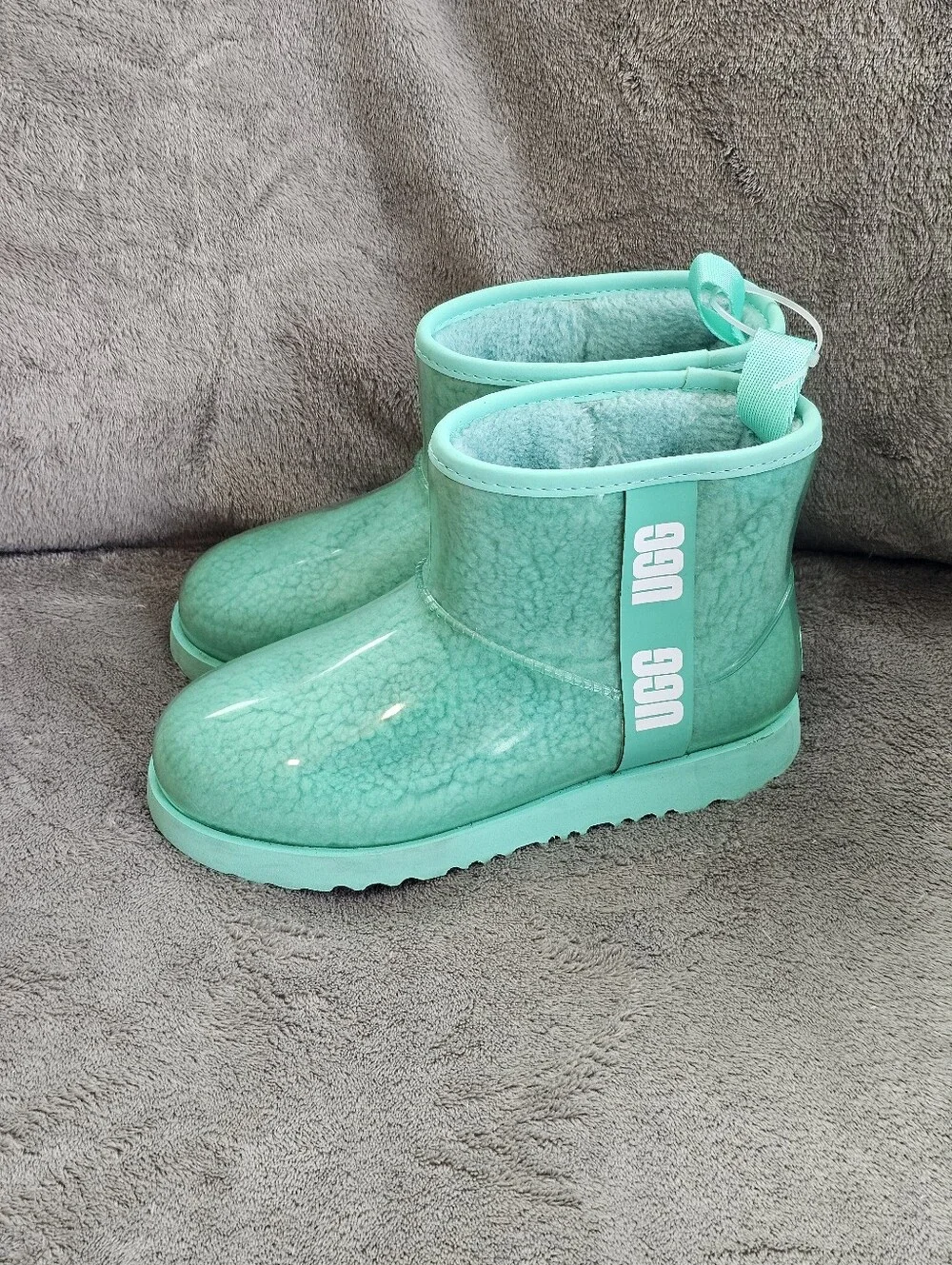 UGG item good